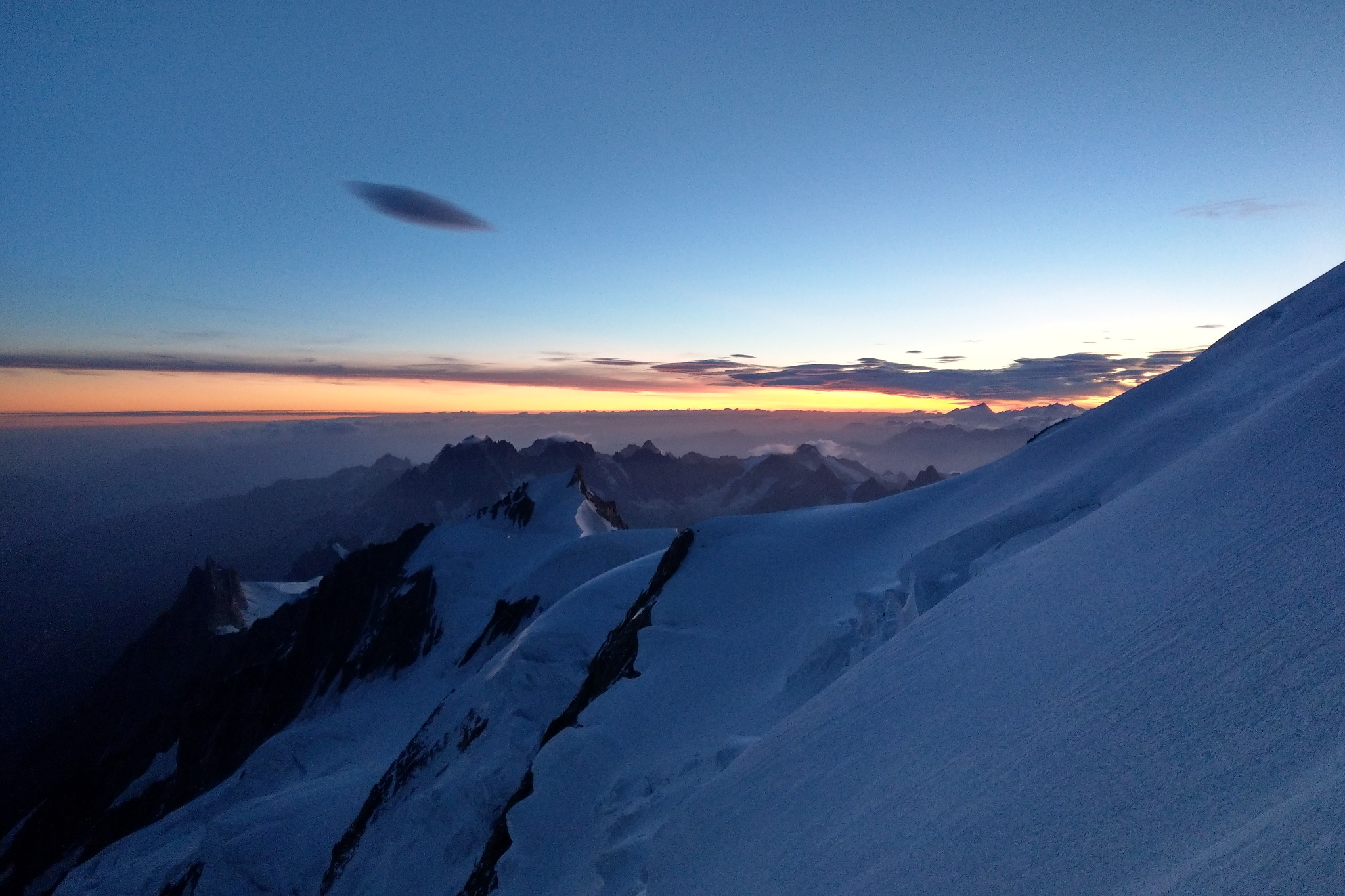 Mont Blanc, 4 809 mFrance 🇫🇷 – Italie 🇮🇹 – UE 🇪🇺